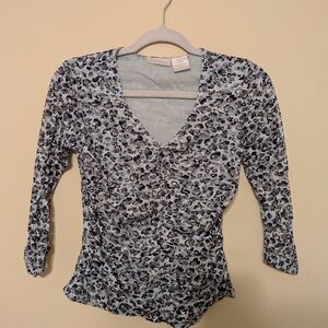 Worthington Gray and Black Patterned V-Neck Blouse